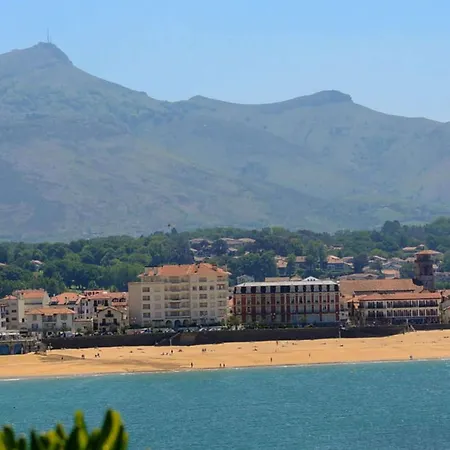 T3 Sous Les Toits, Centre Historique De St-jean-de-luz, Proche Et Commerces - Fr-1-4-681 Apartment Saint-Jean-de-Luz
