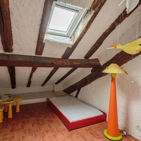 Apartment T3 Sous Les Toits, Centre Historique De St-jean-de-luz, Proche Et Commerces - Fr-1-4-681 Saint-Jean-de-Luz